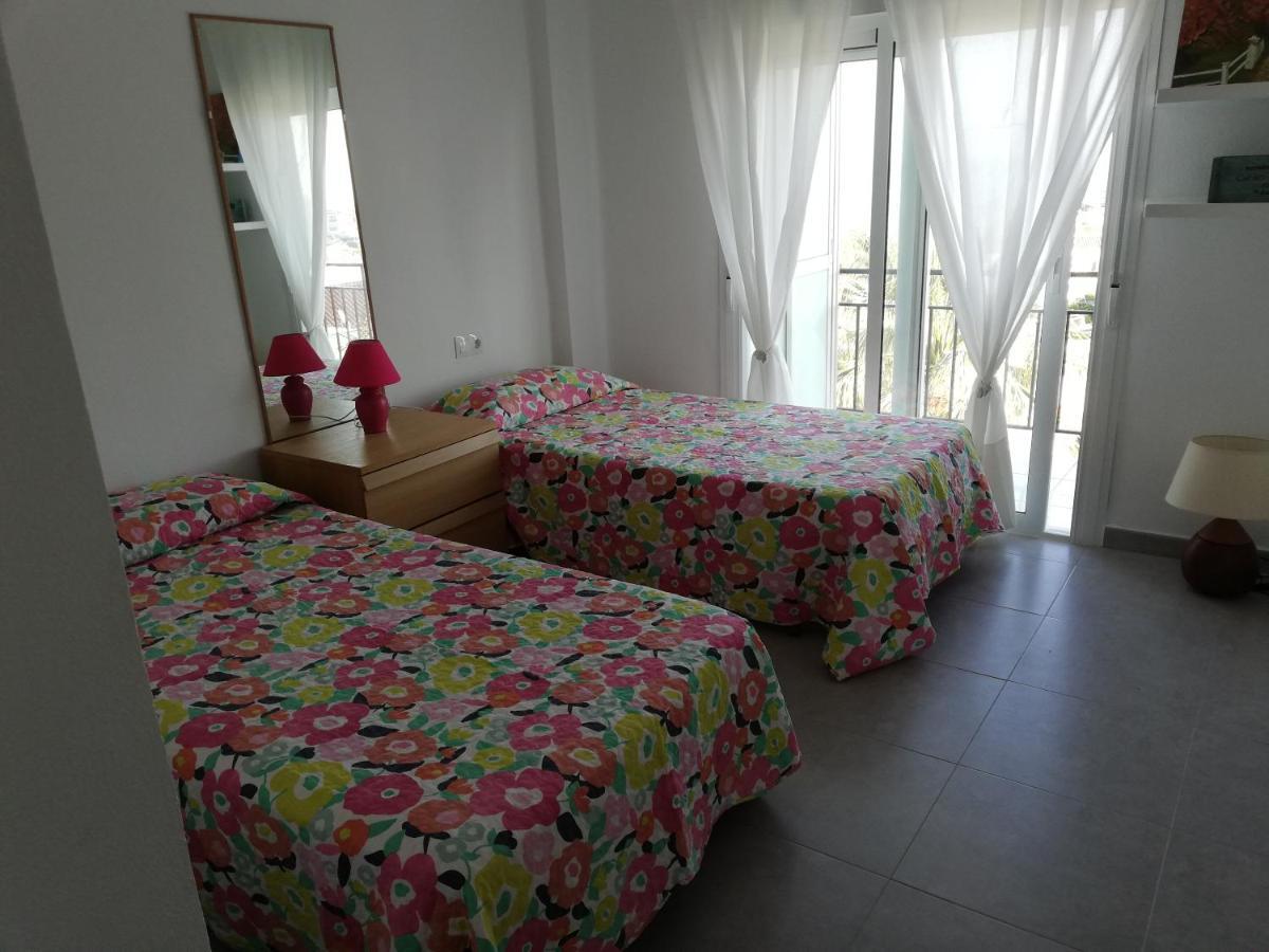 Apartamento La Florida Apartment Нерха Екстериор снимка