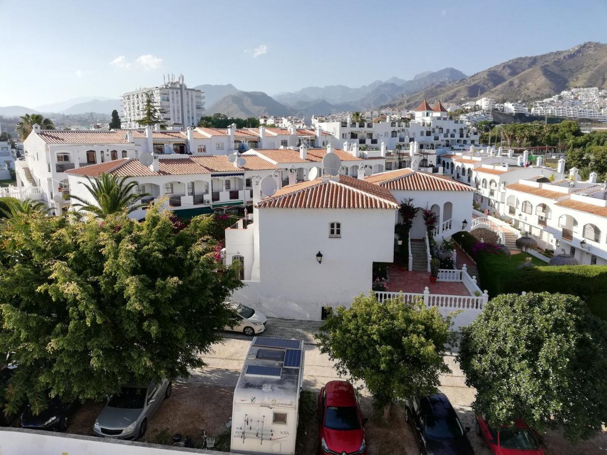 Apartamento La Florida Apartment Нерха Екстериор снимка
