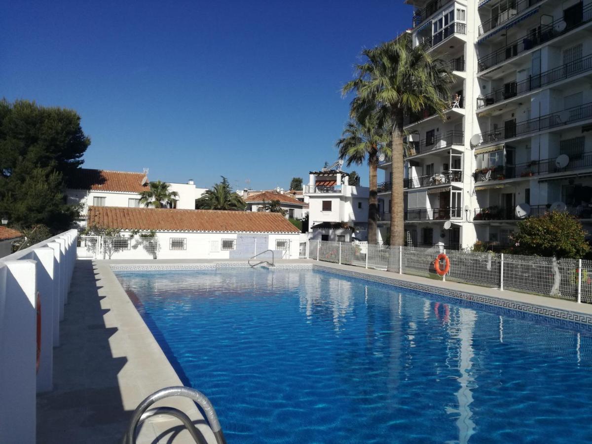 Apartamento La Florida Apartment Нерха Екстериор снимка